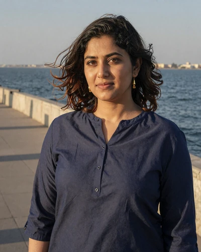 Amina, 28, verified Pakistani woman from Karachi looking for meaningful connection