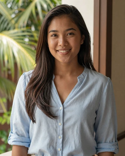 Rosalie, 25, verified Filipino woman from Cebu City in light blue blouse