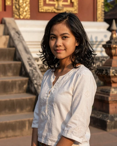 Noy, 23, verified Laotian woman from Luang Prabang looking for love and marriage